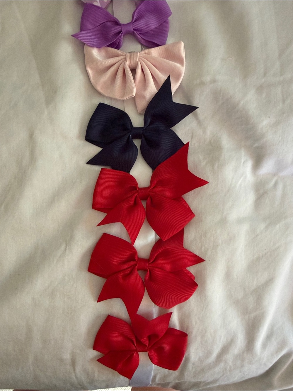 Assorted Girls Bows - Picture 2 of 8